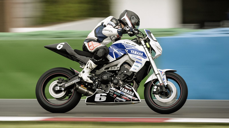MT09-course2-Magny-Cours (4)